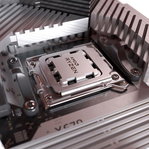 マザーボードとの対応をチェック。CPUソケットやチップセットを確認しよう