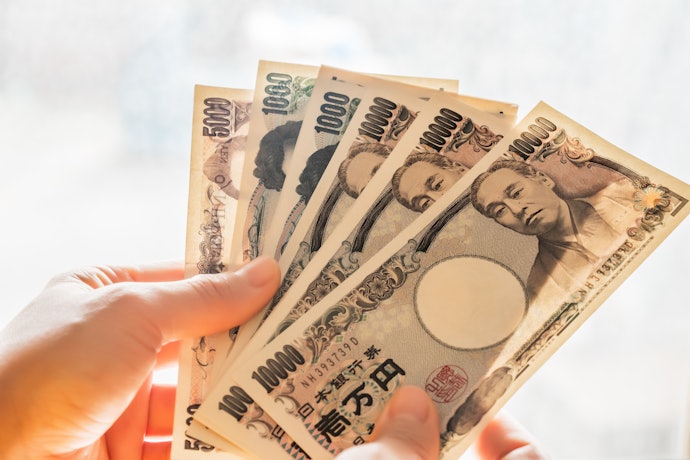 特典の内容と受け取り時期は必ず確認する