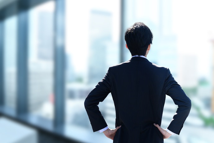 姿勢補正効果を期待する人は、背中の構造に注目しよう