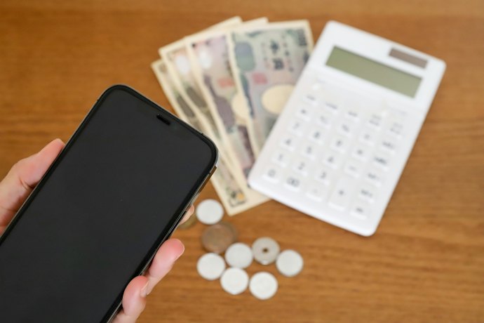 電話とSMSは別料金で着信にも通話料がかかる