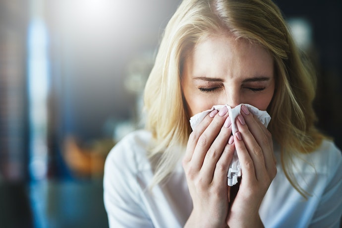 蓄膿症とは、ウイルスや細菌などが原因で副鼻腔に膿がたまる病気