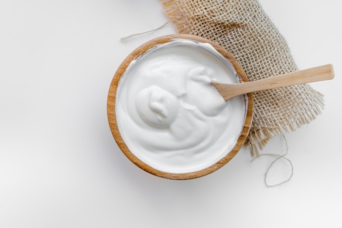 乳成分や動物性食品を避けたい人は、乳成分不使用表記・認証マークもチェック