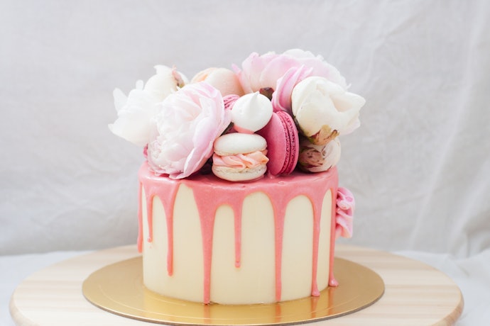 お祝い用なら、マカロンケーキやタワーのあるお店をチェック