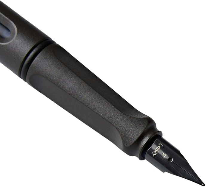 ペン先とグリップ、どちらに工夫があるかチェック