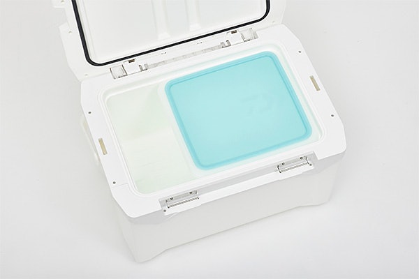 容量は28Lと中型魚向き。ZSSタイプは16L・22Lも展開