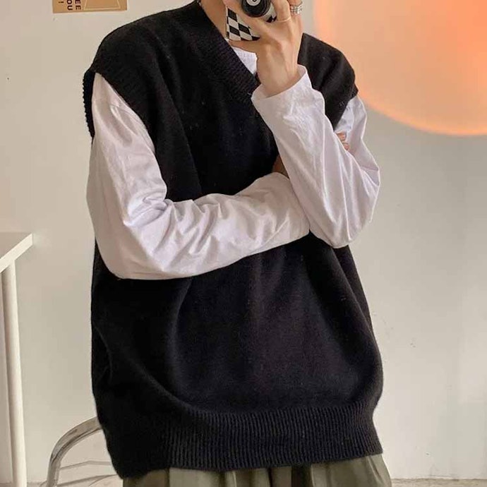 スマートに見せるならジャストサイズ、抜け感を演出するならオーバーサイズを