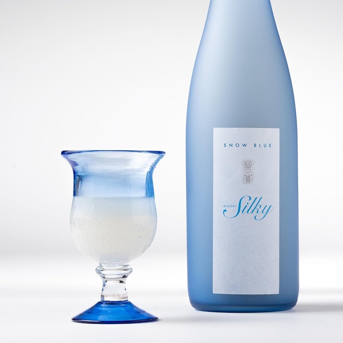 特別な日の一品なら、個性豊かなにごり酒やスパークリング日本酒もチェック