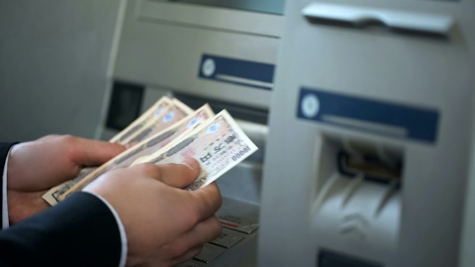 クレジットカードのキャッシング枠を利用する