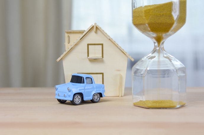 共働きなら無理なく車やマイホームを購入できる