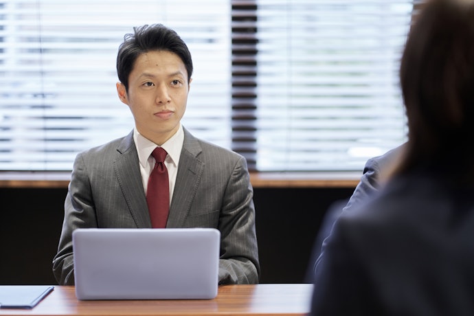 現職の規定に則って転職する旨を上司に伝える