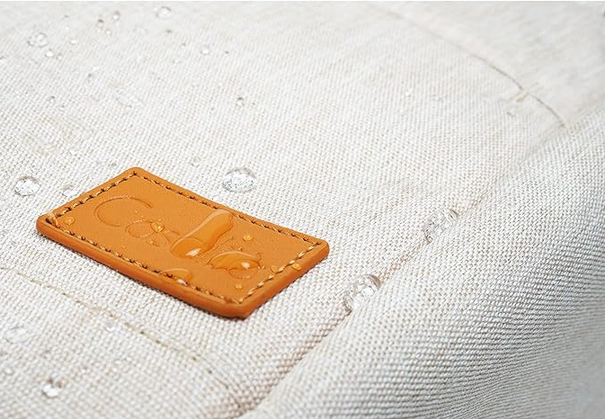 中身が雨に濡れるのを防ぎたいなら、防水・撥水加工されたものをチョイス