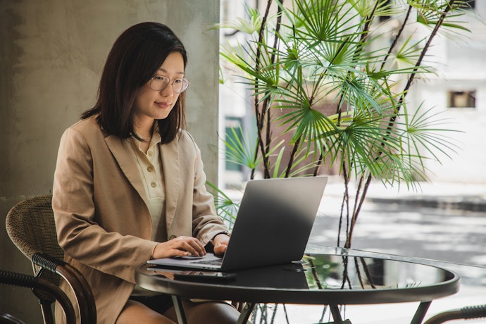 転職は資格取得の準備をしながら行う