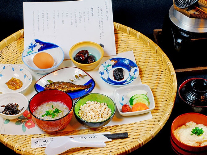 宿で高千穂の味覚を堪能するなら食事付きプランをチェック