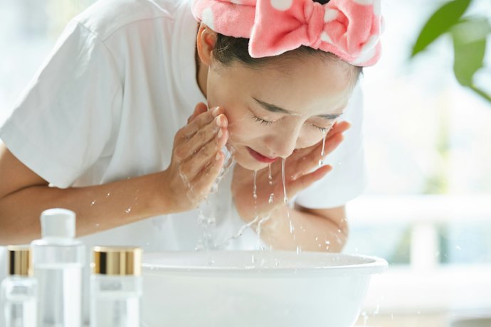 ジェルのベタつきが気になるなら、洗い流しが必要なタイプを選ぶのもあり
