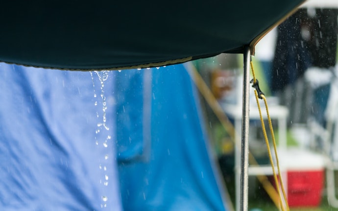 雨天時も使用するなら、耐水圧1,500mm以上だと浸透しにくい
