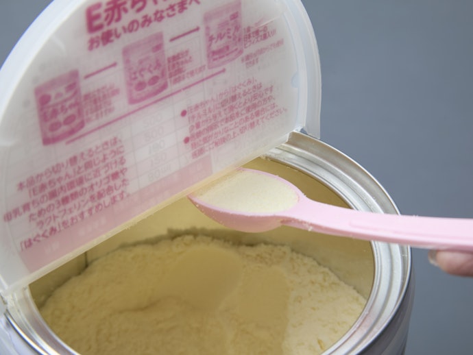 スプーンや缶の形状もチェックしておくとより楽に調乳できる