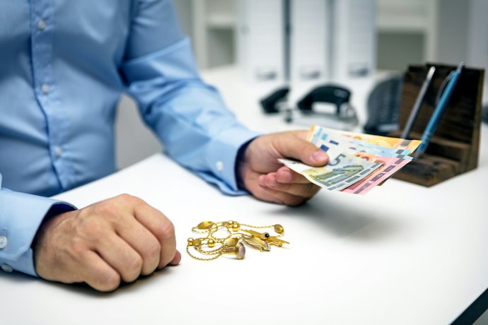 買取サービスを利用して身の回りの不要なものを売却する