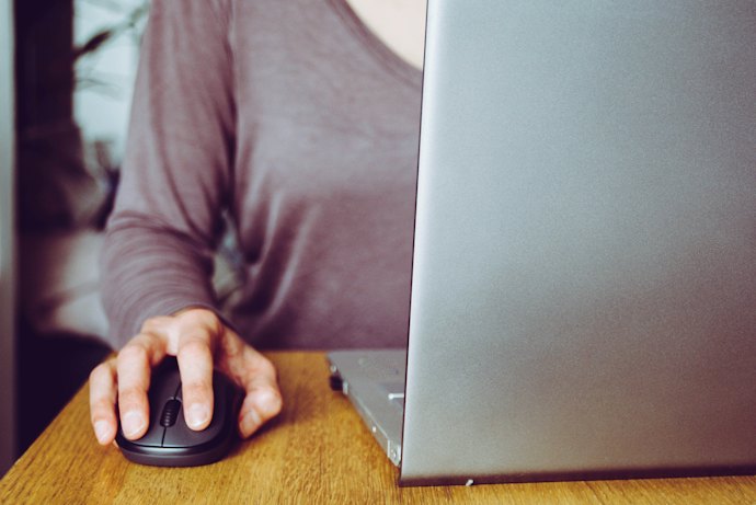 マウスパッドを使用しないなら、読み取り方式をしっかり確認しよう