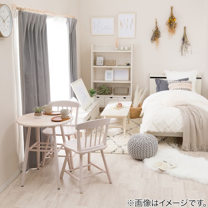 部屋に合わせて色や柄をチェック