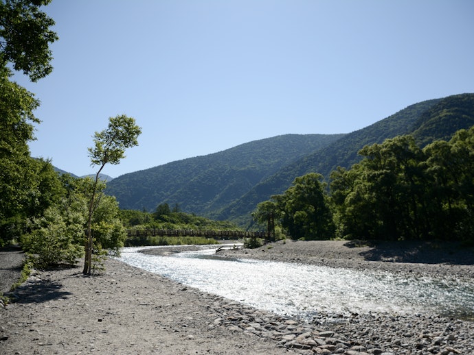 釣りなどのアウトドアや水辺での使用なら、防水・防塵性能をチェック