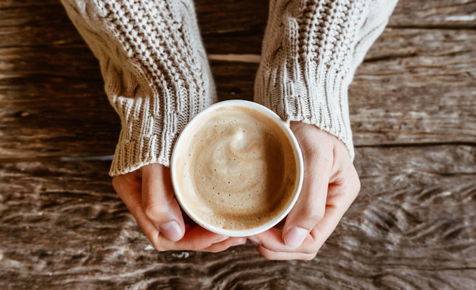 時間を気にせず飲みたいなら、デカフェに注目