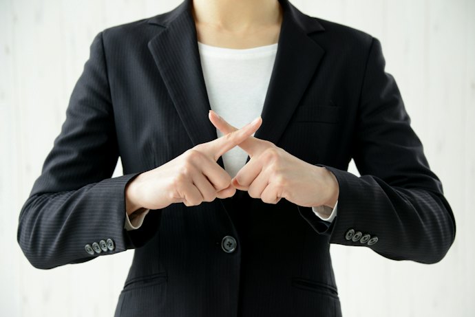 キャリアメールは使えない。LYPプレミアムの特典もなくなる点に注意