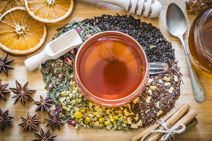 飲みやすいものがほしいなら、ハーブ入りのブレンド茶をチェック