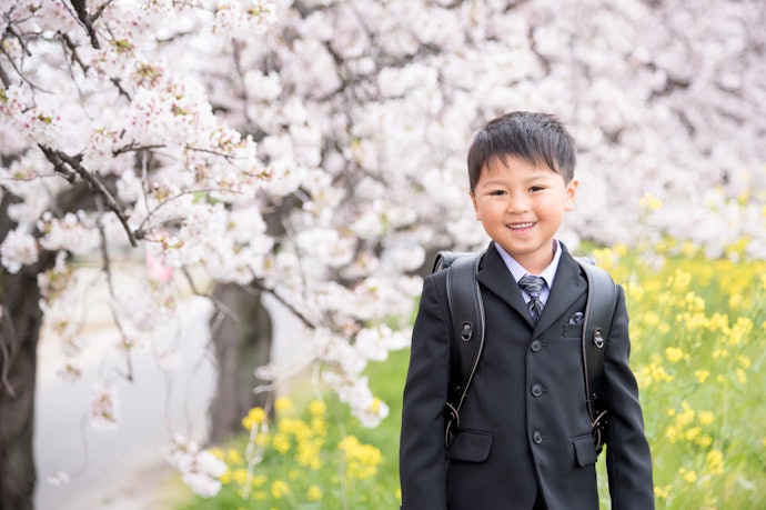 安全性を優先したい場合は、元本が確保される学資保険を候補に
