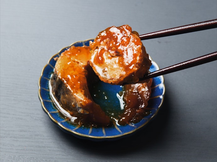 実は、宇宙食そのままではなく、地上で食べやすい味にアレンジした缶詰なんです