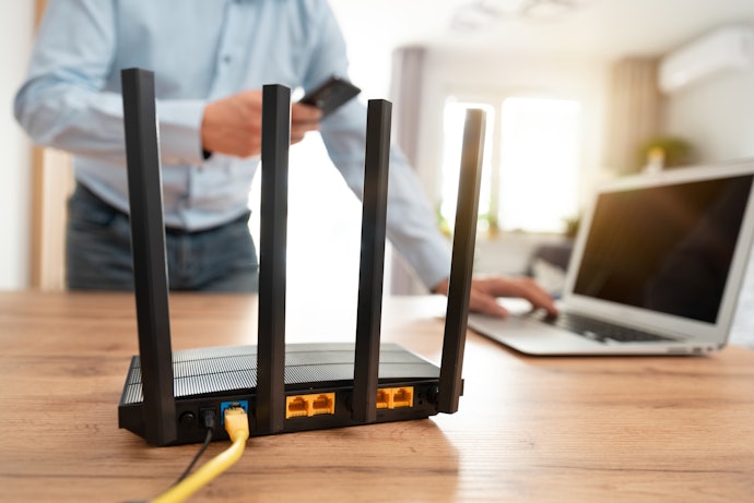 ルーターと端末の間に遮蔽物があるなら位置を変更