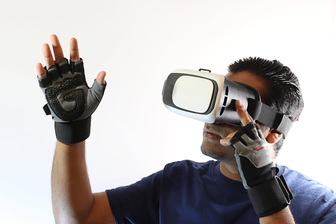 VRゴーグル・VRヘッドセットを装着したまま調整や設定ができると便利