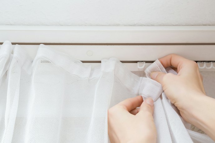 レールの種類にあったフックで設置しよう