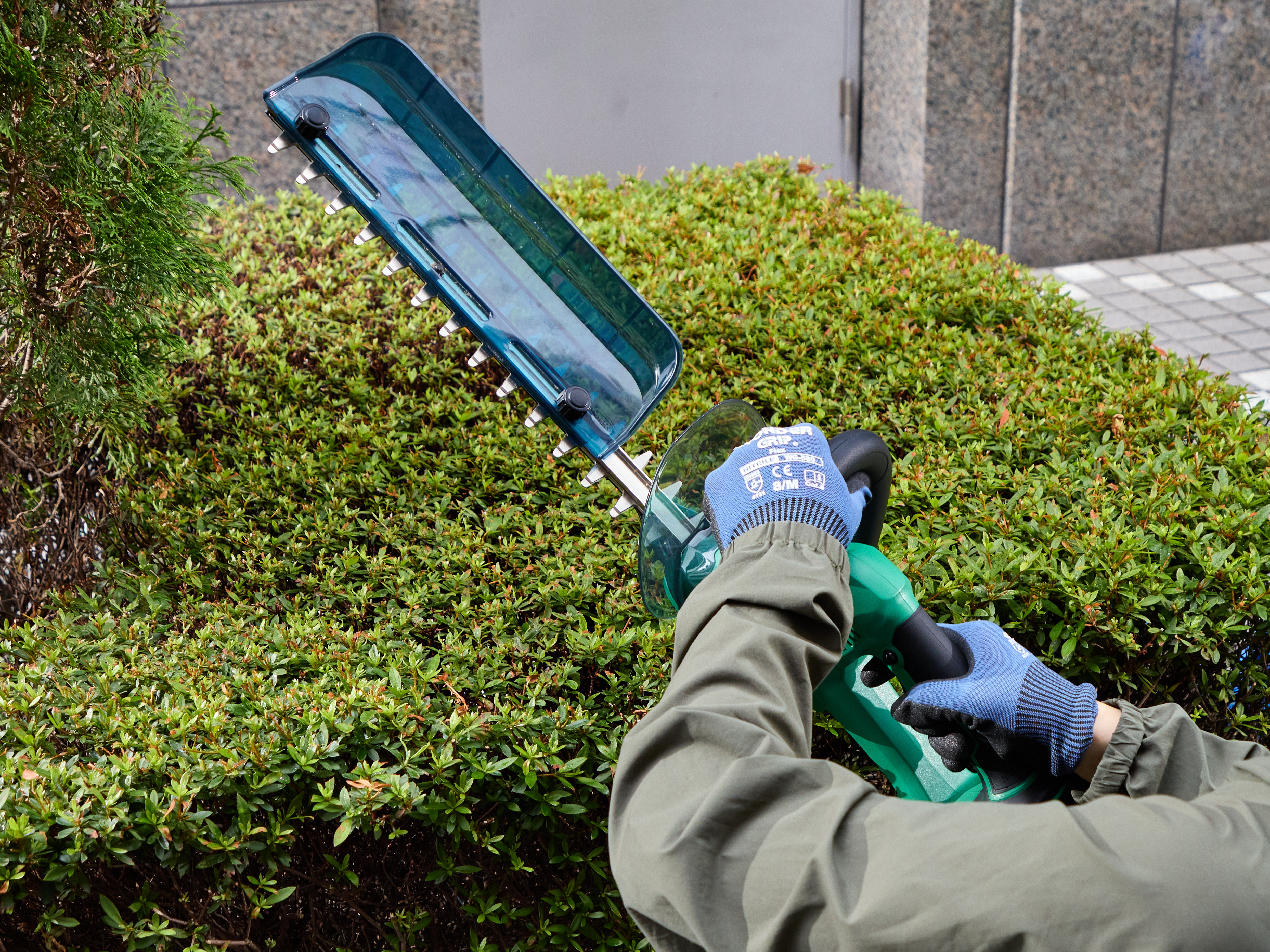 RYOBI ヘッジトリマー　　　　　庭木　植木　　生け垣　剪定 RYOBI ヘッジトリマー 庭木 植木 生け垣 剪定 徹底比較】ヘッジ