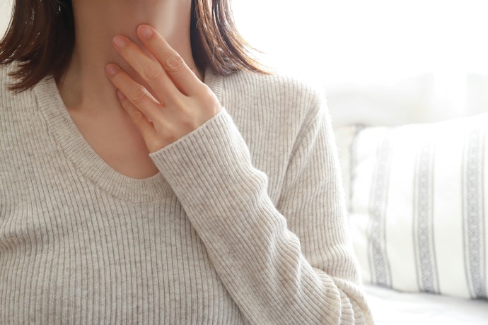 喉の炎症や腫れを抑えるなら、抗炎症成分をチェック