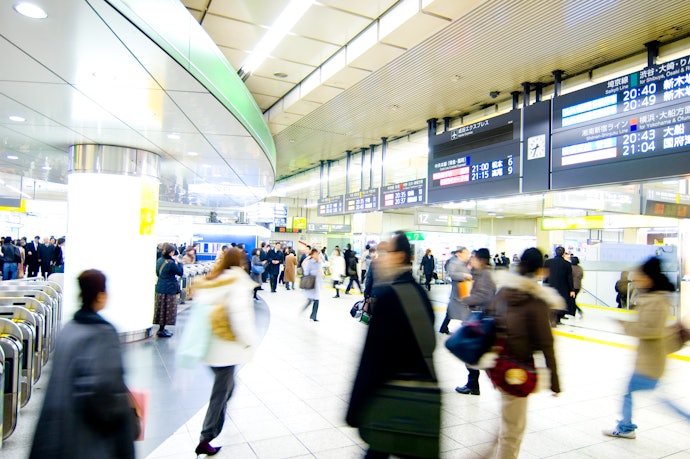 駅の窓口に行く