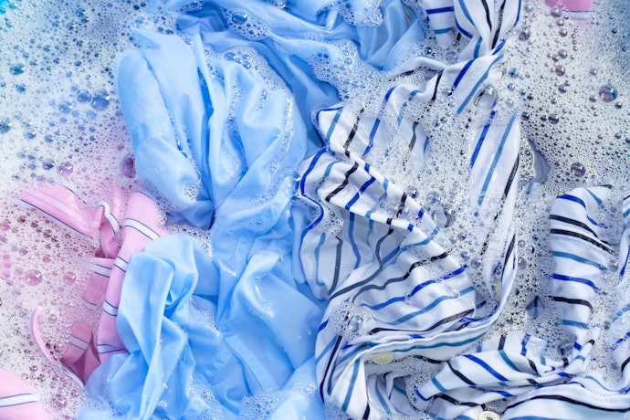 すすぎがスムーズなものは、衣服への洗剤残りを防げる