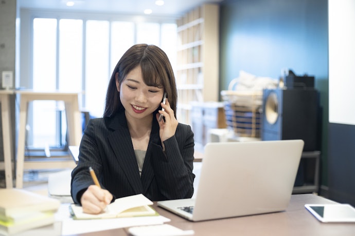 相談方法は大差なし。依頼後の連絡のしやすさで選ぼう
