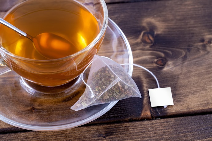 手軽さ重視ならティーバッグ、自分好みの味にするなら茶葉タイプを