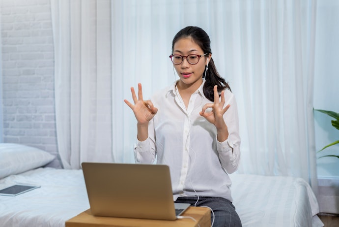 手話・筆談サービス:耳や言葉に不安がある人向け