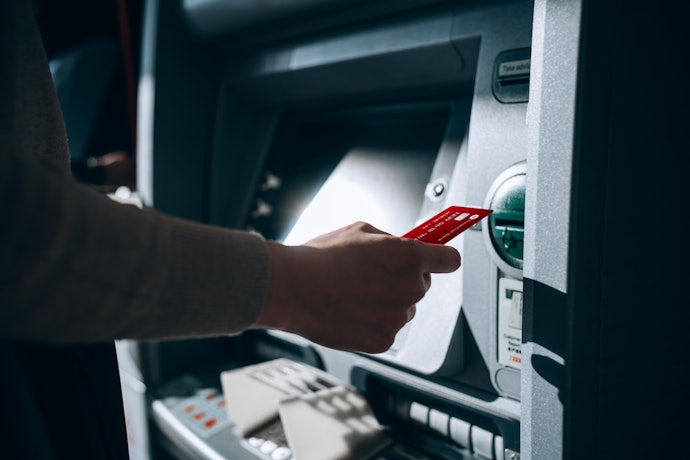 銀行カードローンは少額融資に不向き