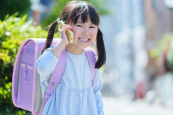 いざというときに連絡が取れるよう、つながりやすく通話ができるものを選ぼう