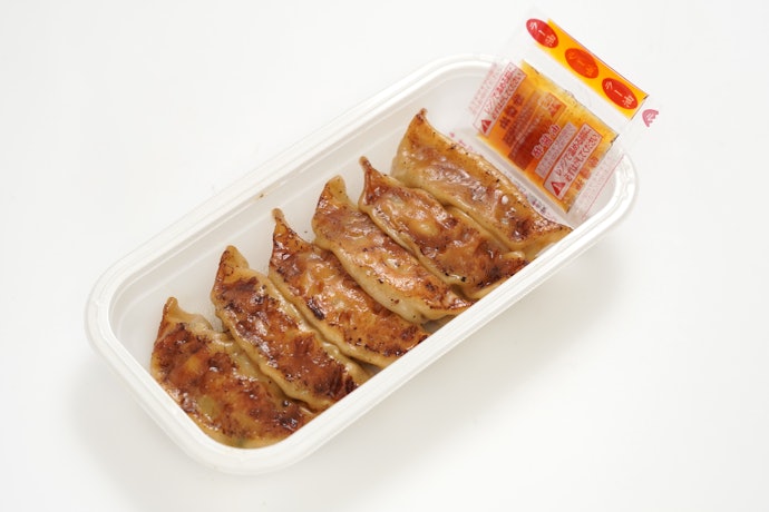 黒胡椒香る餃子(322円)