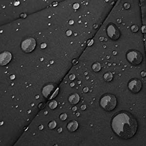 生地の撥水性や、骨の耐久性の高さも要チェック