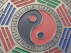 手相?タロット?相談内容に合わせて占術を選ぼう