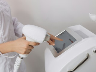 レーザーの種類数