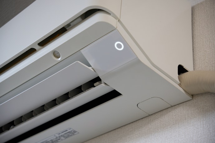掃除が負担なら自動お掃除機能付きエアコンに買い替えるのも手
