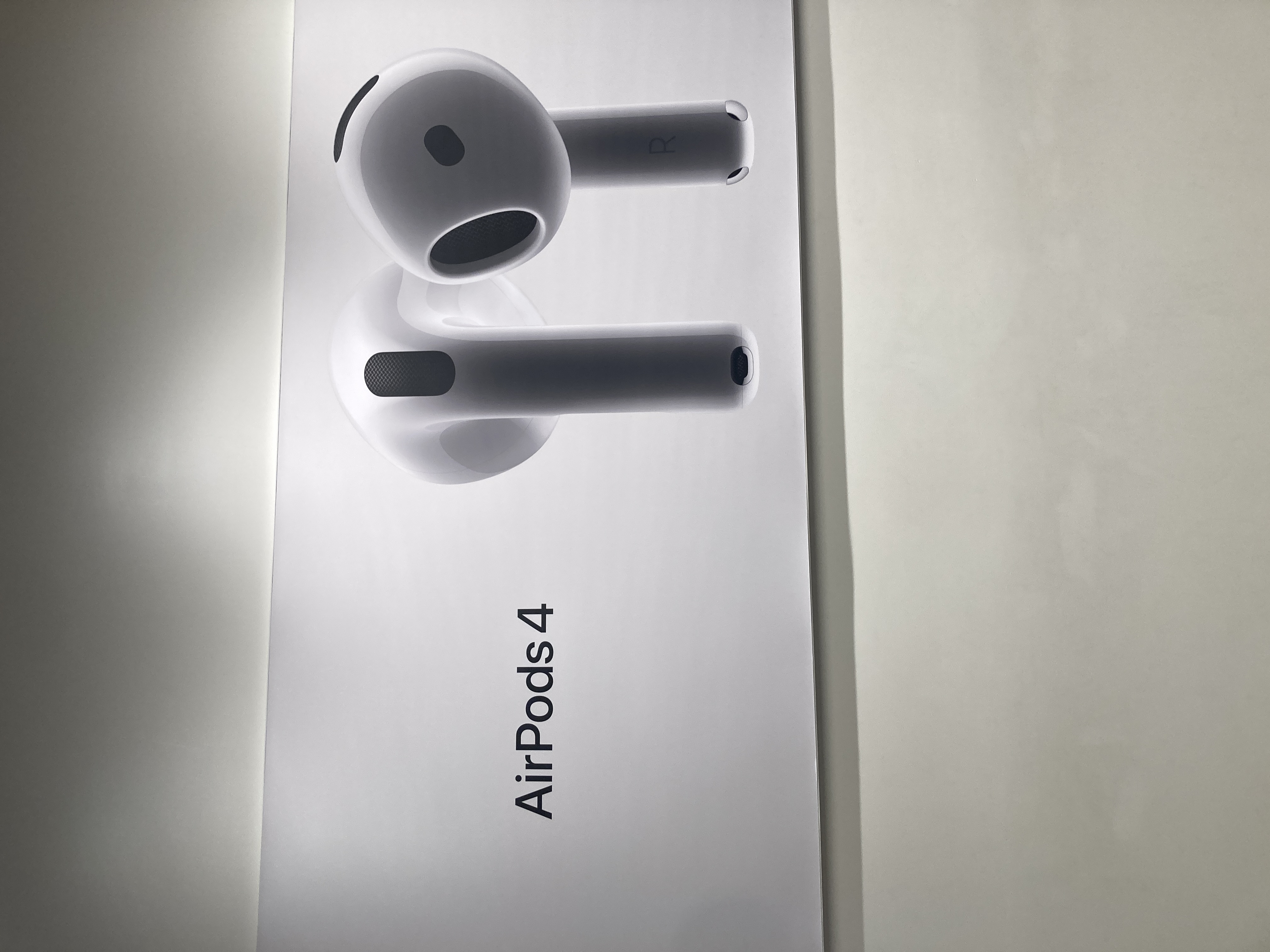 祝！ノイキャン搭載】AirPods 4発売日レビュー！iPhone 16よりも