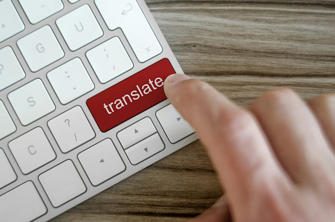 日本語に自信がない人は多言語対応が可能なクレジットカードを選ぼう