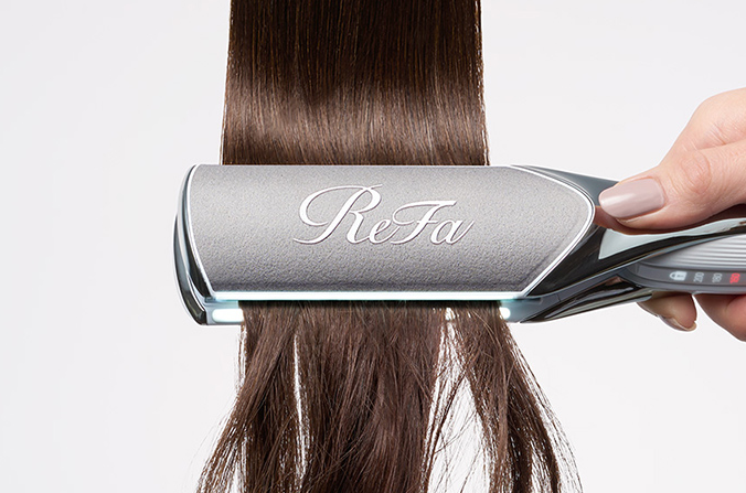 新作リファパワーストレートアイロン プロの実力を美容師が本音