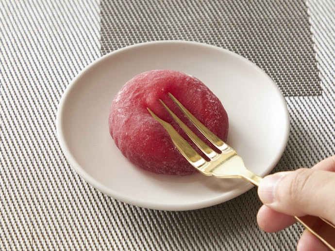 わらび餅ならではの、ぷるぷるもちもちの食感が楽しめる